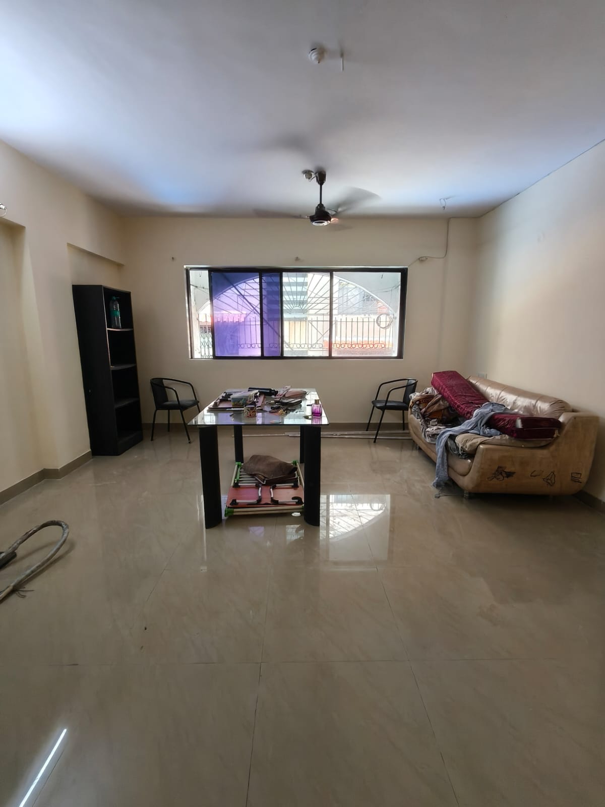 2 BHK Apartment For Rent in Shreeji Dios