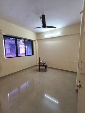 Room in 2 BHK Apartment at Shreeji Dios, Nerul Sector 21 – for Rent