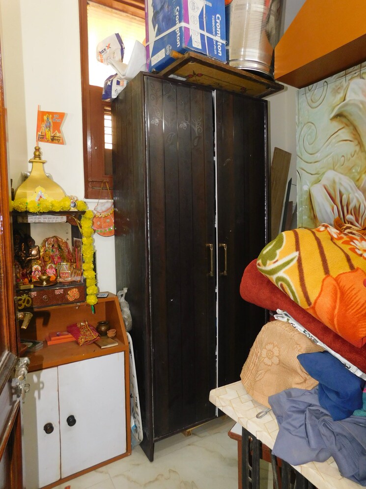 Other, hauz khas 3 Bedroom 110 Sq.Yd. Apartment In Hauz Khas Delhi 8597659