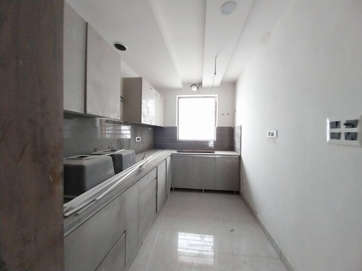 Kitchen, rps-palm-drive 3 Bedroom 125 Sq.Yd. Apartment In Sector 88 Faridabad 9110966