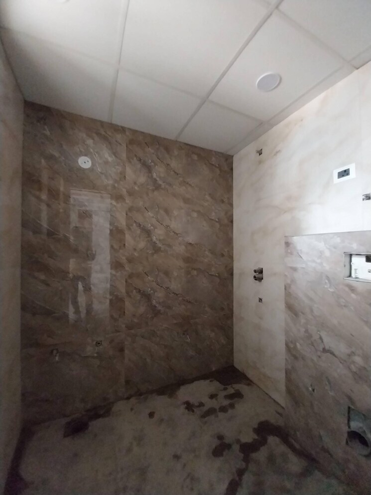 Bathroom, rps-palm-drive 3 Bedroom 125 Sq.Yd. Apartment In Sector 88 Faridabad 9110966