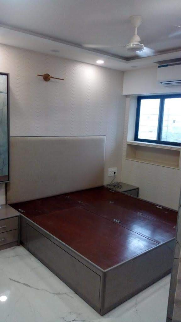 3 BHK + Servant Room Apartment For Rent in Everest Apartments Malabar Hill