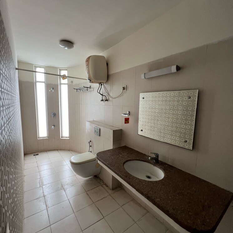 Attached Bathroom, spaze-privy 3.5 Bedroom 2085 Sq.Ft. Apartment In Sector 72 Gurgaon 9111030