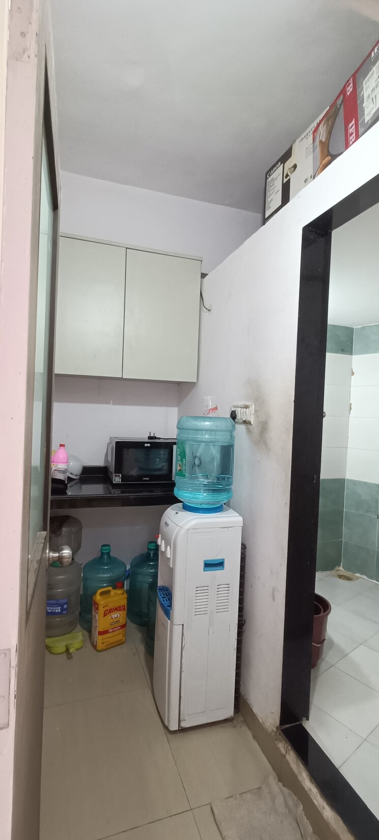 Kitchen, aarpee-chamber Commercial Office Space 585 Sq.Ft. In Andheri East Mumbai 9111055