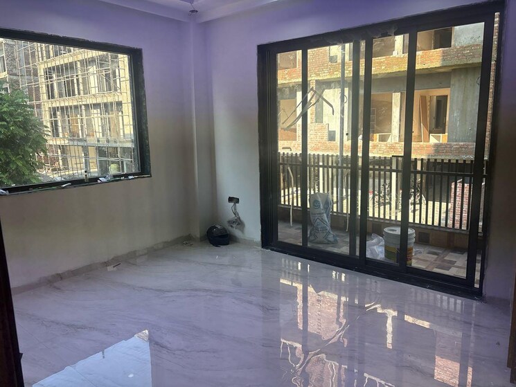Living Room, bptp-district-3 3 Bedroom 180 Sq.Yd. Apartment In Sector 85 Faridabad 9111050