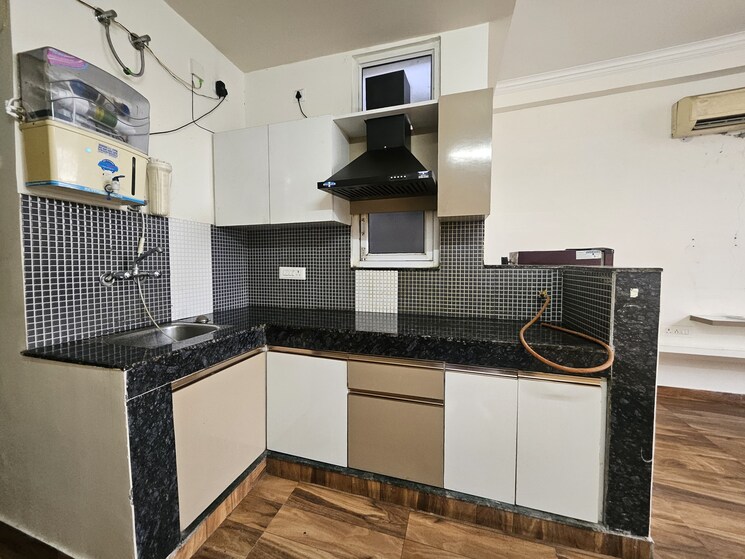 Kitchen, dlf-beverly-park-i 3 Bedroom 2615 Sq.Ft. Apartment In Sector 28 Gurgaon 9111081