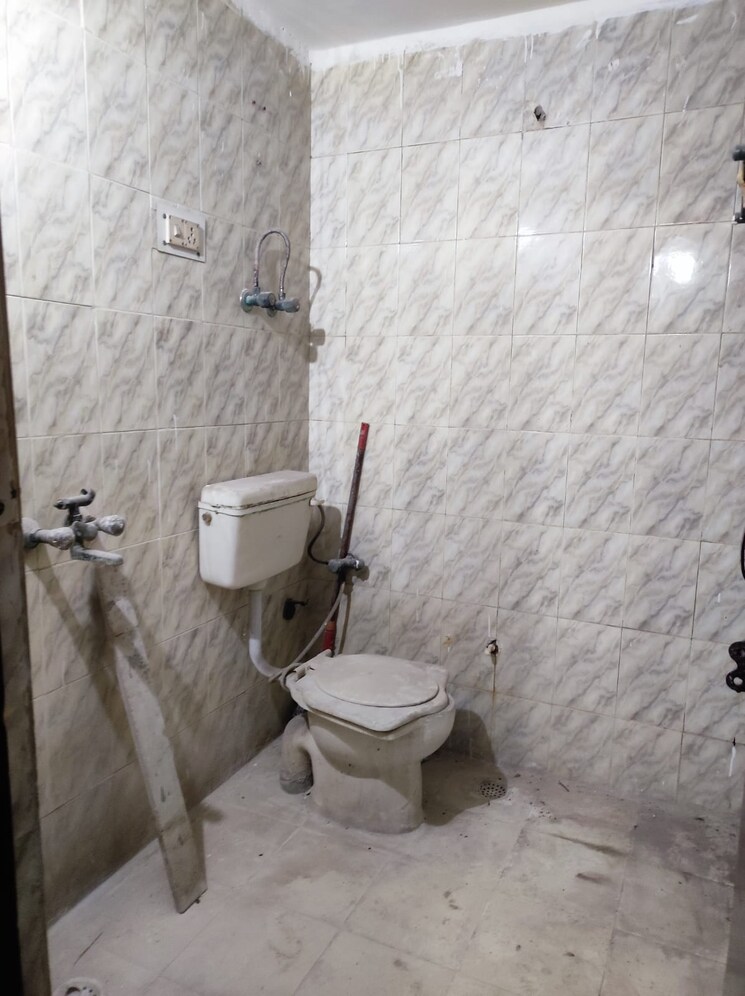Bathroom, kw-srishti 2.5 Bedroom 1240 Sq.Ft. Apartment In Raj Nagar Extension Ghaziabad 9064366