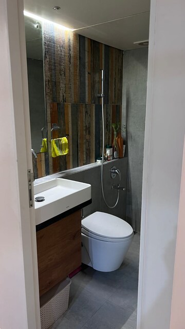 Bathroom in 1.5 BHK Apartment at Lady Ratan Tower, Worli – for Sale
