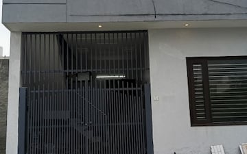 Office Space For Rent in Model Town