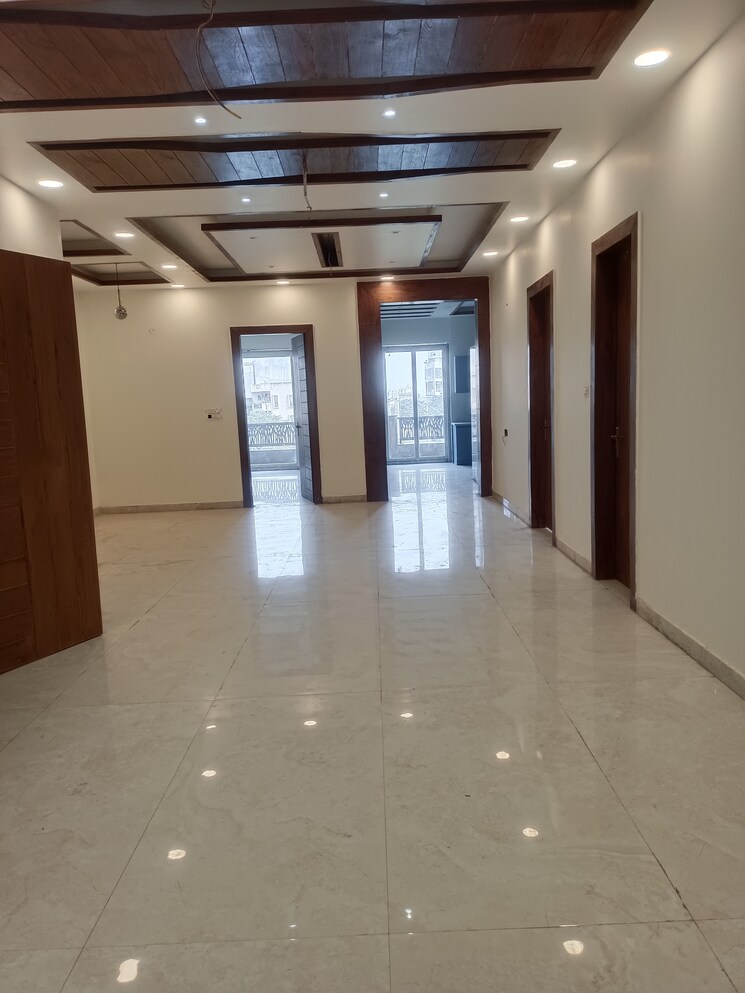 undefined, green fields colony 3 Bedroom 300 Sq.Yd. Builder Floor In Green Fields Colony Faridabad 9111162