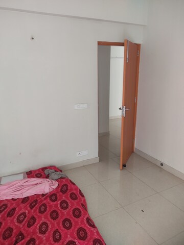 2 BHK Apartment For Rent in Tata Eureka Park, Sector 150