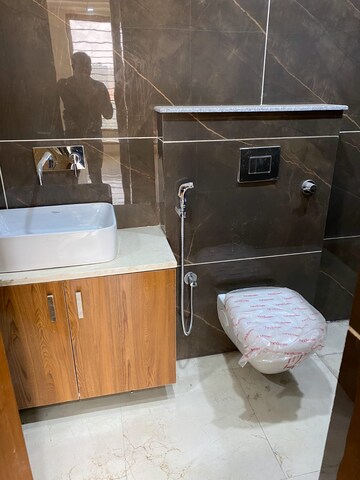 Furnished Amenities in 2 BHK Builder Floor at Sector 4 – for Rent