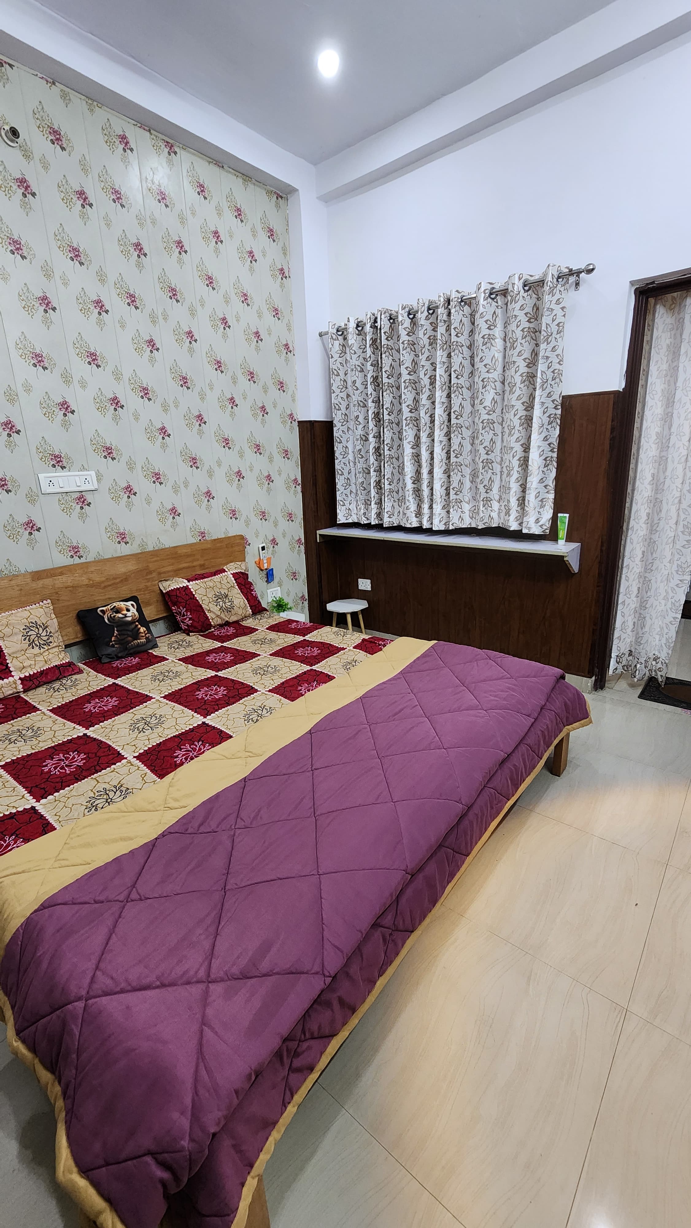 3 BHK + Pooja Room Apartment For Rent in Gomti Nagar