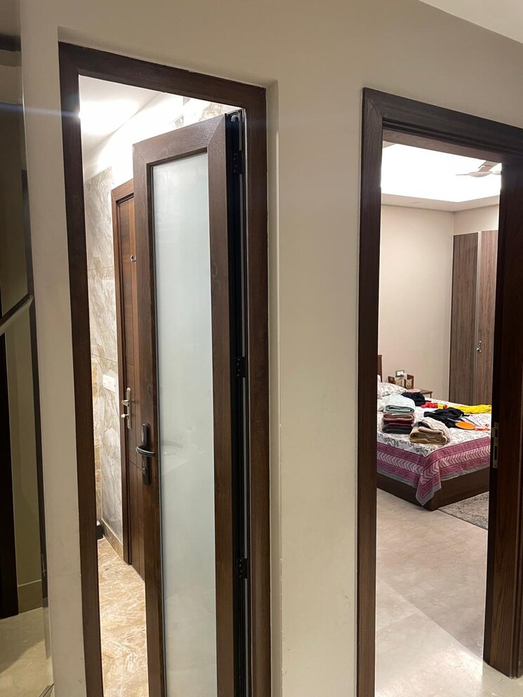 undefined, dlf-city-phase-iv 4 Bedroom 270 Sq.Yd. Builder Floor In Dlf Phase iv Gurgaon 9111270