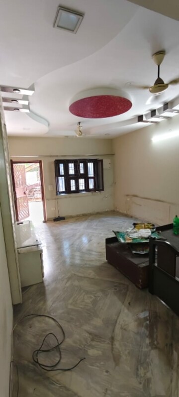 Living Room in 4 BHK Builder Floor at Soho Awas Apartments, Gyan Khand I – for Rent