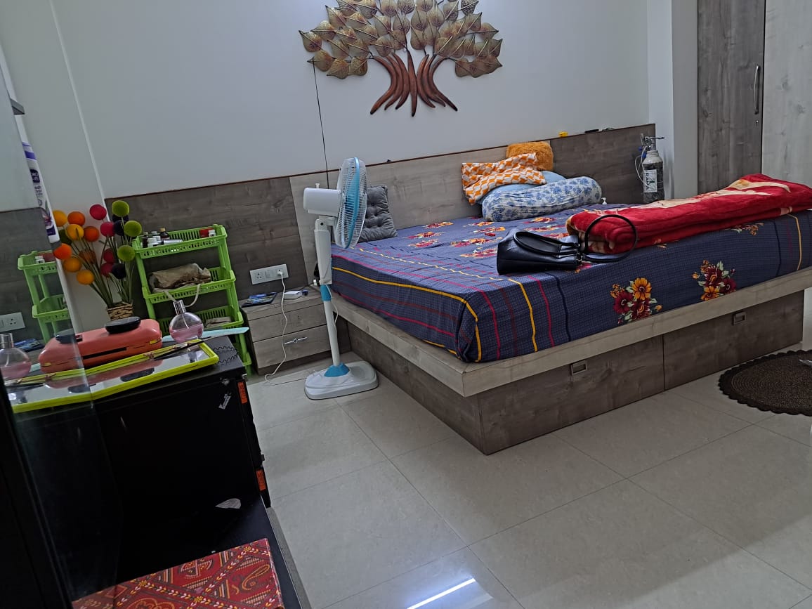 3 BHK Apartment For Rent in Paramount Grande