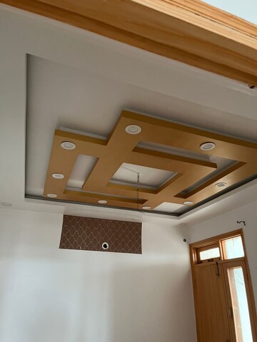 Furnished Amenities in 3 BHK Apartment at Vrindavan Yojna – for Sale