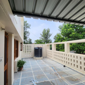 Balcony in 3 BHK Apartment at Sector 38 – for Rent