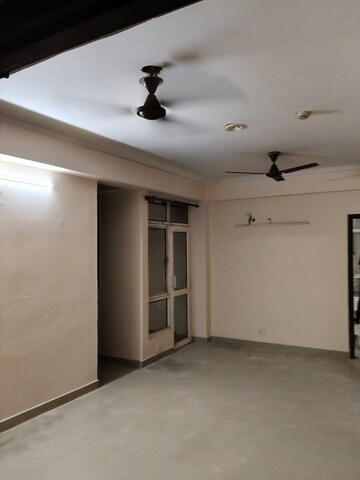 Room in 2 BHK Apartment at Supertech Ecovillage II, Sector 16b Greater Noida – for Rent