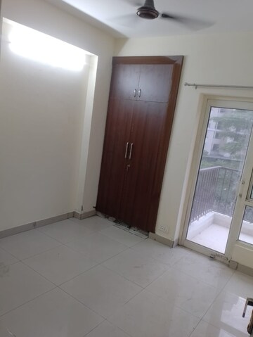 Bedroom in 3 BHK Apartment at Panchsheel Greens, Sector 16 Greater Noida – for Rent