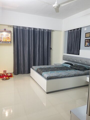 Master Bedroom in 2 BHK Apartment at Aundh – for Rent