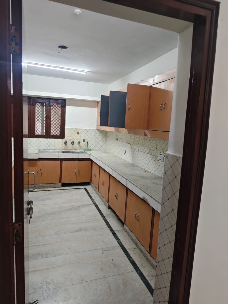 Kitchen, sector 30 2 Bedroom 1250 Sq.Ft. Independent House In Sector 30 Noida 9111463
