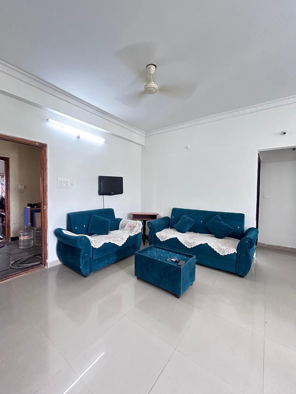 2 BHK + Servant Room Apartment For Rent in Hallmark Apartments 