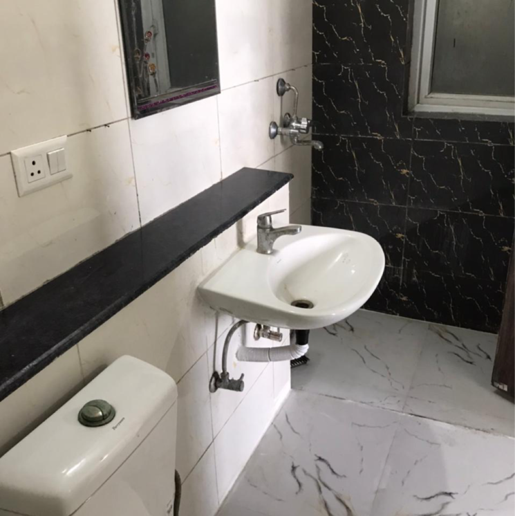 Bathroom, bptp-park-elite-premium 3.5 Bedroom 1128 Sq.Ft. Apartment In Sector 84 Faridabad 9111499