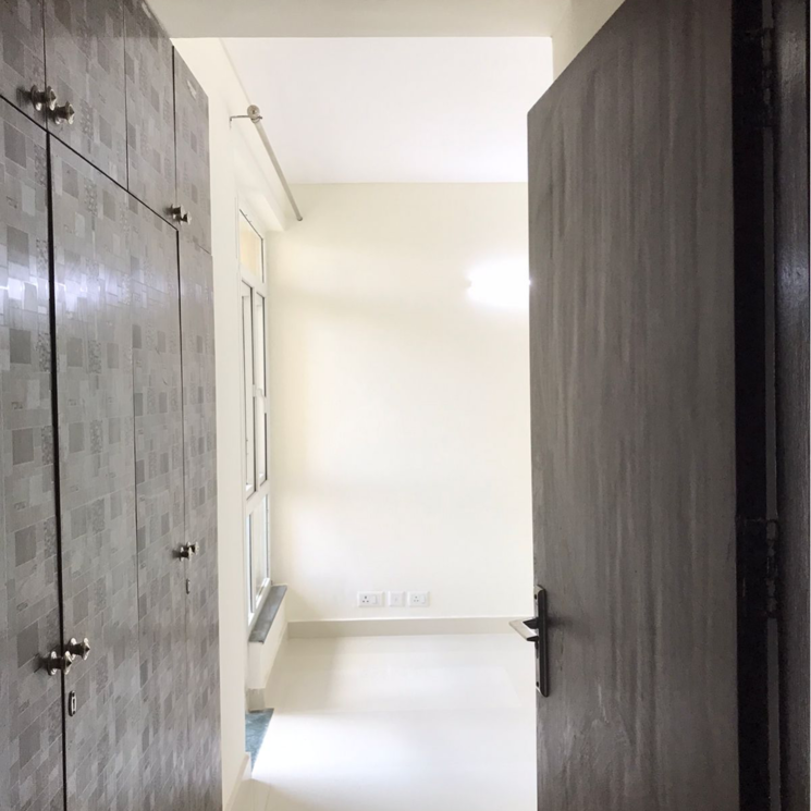 Bathroom, bptp-park-elite-premium 3.5 Bedroom 1128 Sq.Ft. Apartment In Sector 84 Faridabad 9111499