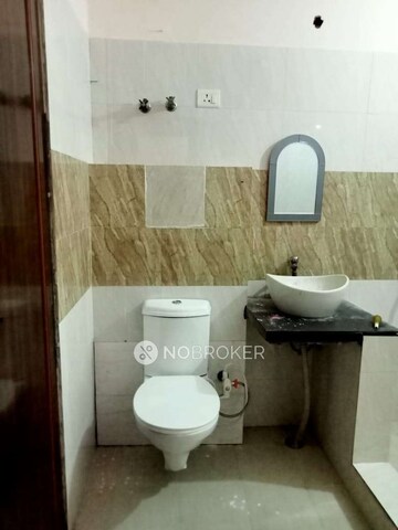 Attached Bathroom in 3 BHK Independent House at Sector 41 – for Rent