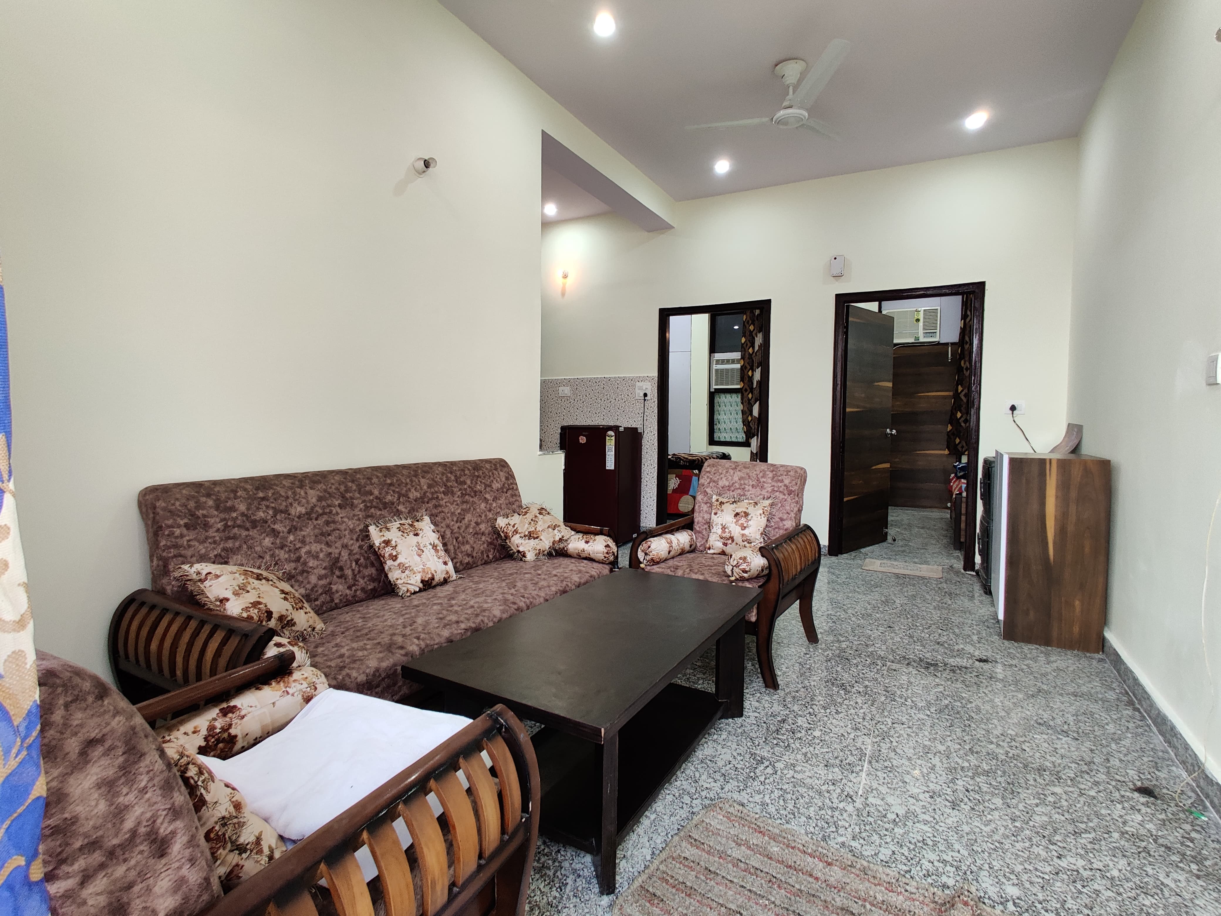 3 BHK Builder Floor For Rent in Mohit House