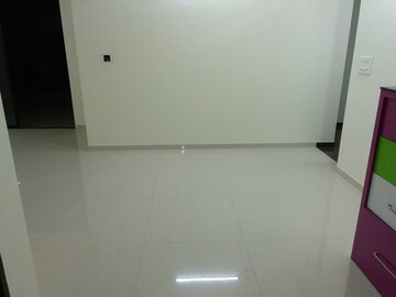 Room in 3 BHK Apartment at Sable Shivsagar Platinum, Sinhagad Road – for Rent