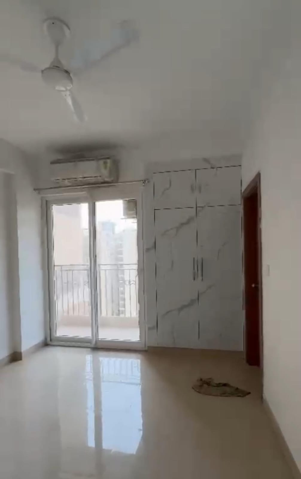 3 BHK + Servant Room Apartment For Rent in ATS Nobility