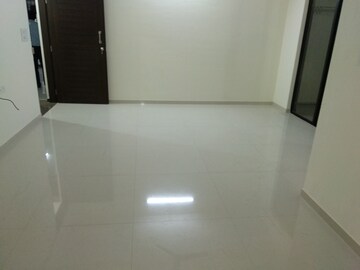 Room in 2 BHK Apartment at Sable Shivsagar Platinum, Sinhagad Road – for Rent