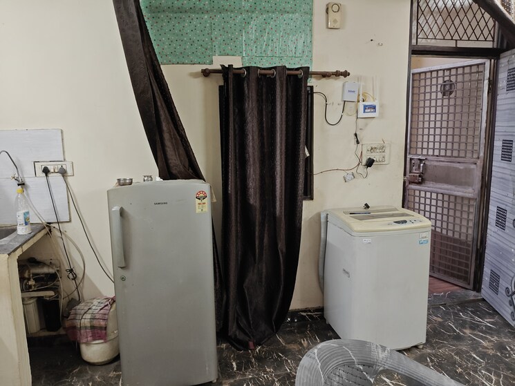 Room, indrapuram 1 Bedroom 500 Sq.Ft. Builder Floor In Indrapuram Ghaziabad 9111585