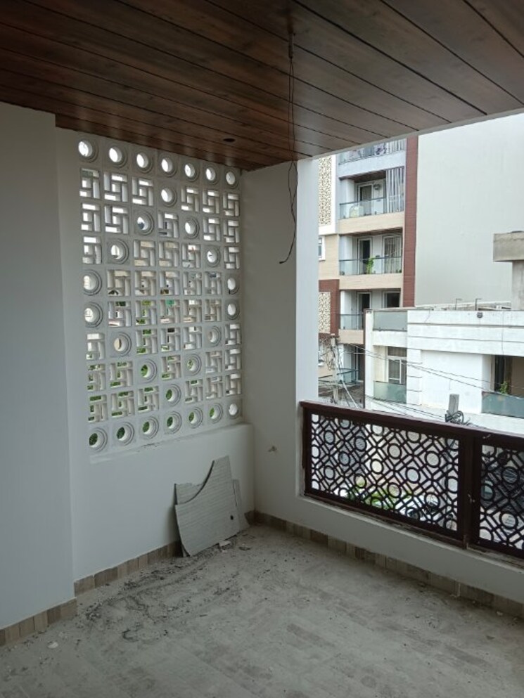 Balcony, adarsh nagar 3 Bedroom 2400 Sq.Ft. Builder Floor In Adarsh Nagar Jaipur 9111574