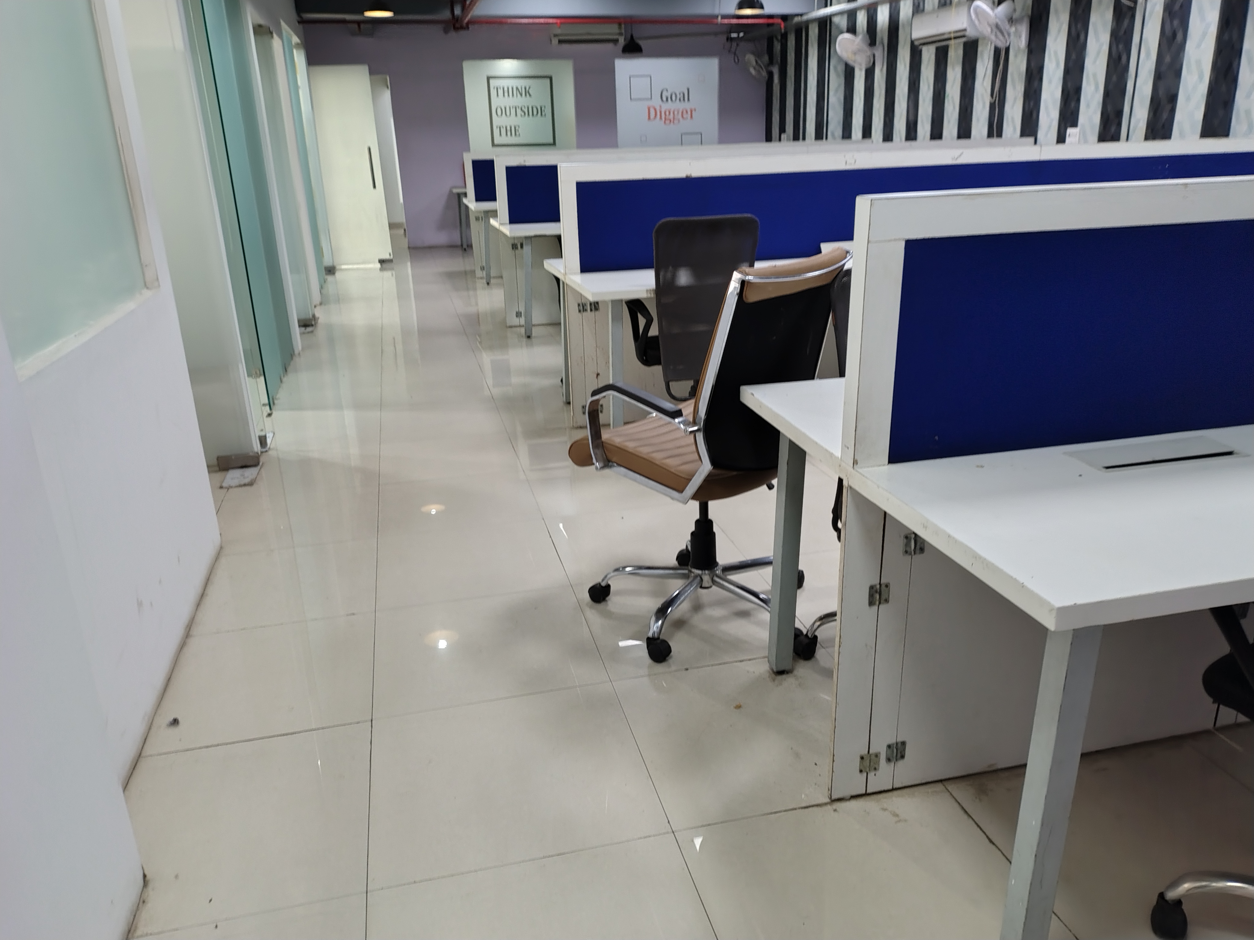Office Space in IT/SEZ For Rent in Sector 16