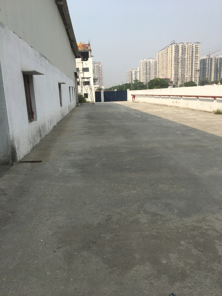 Exterior View, sector 63 Commercial Warehouse 11000 Sq.Ft. In Sector 63 Noida 9111647