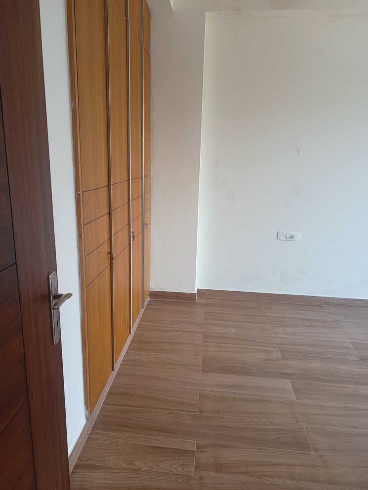 Bedroom, sushant lok i 4 Bedroom 300 Sq.Yd. Builder Floor In Sushant Lok I Gurgaon 9111697