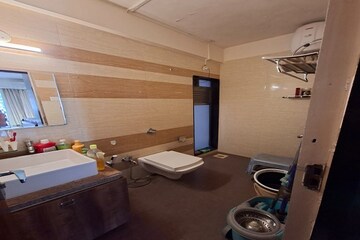 Team Area in 2 BHK Apartment at Raj Legacy I, Vikhroli West – for Rent