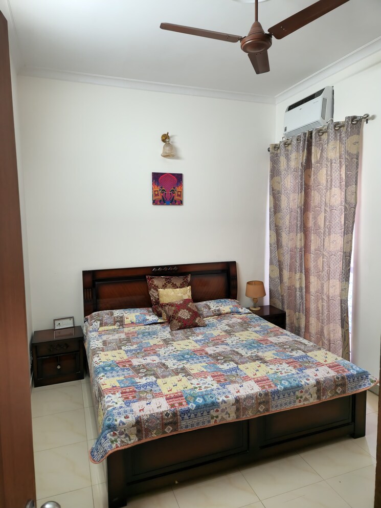 Bedroom, sheikh sarai 6 Bedroom 3000 Sq.Ft. Penthouse In Sheikh Sarai Delhi 9111724