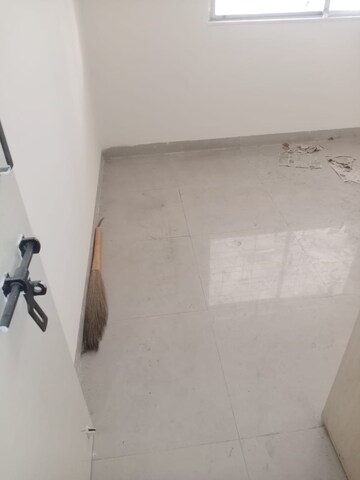 Room in 1 BHK Apartment at Sun City, Sinhagad Road – for Rent