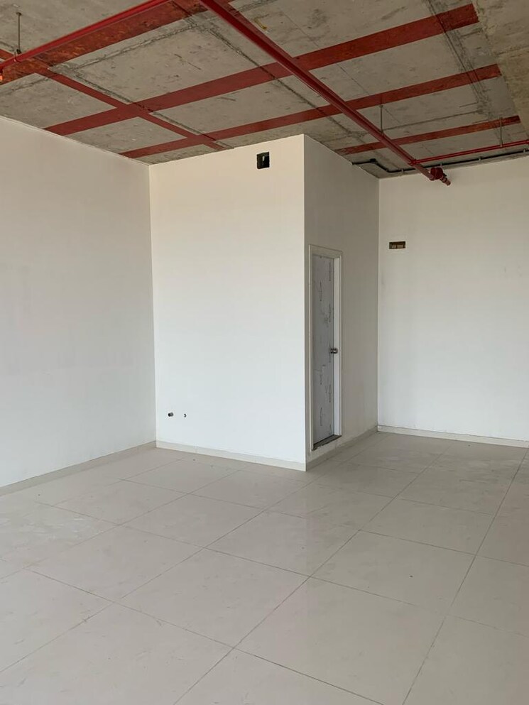 Room, nehru nagar Commercial Office Space 1098 Sq.Ft. In Nehru Nagar Ahmedabad 9111762