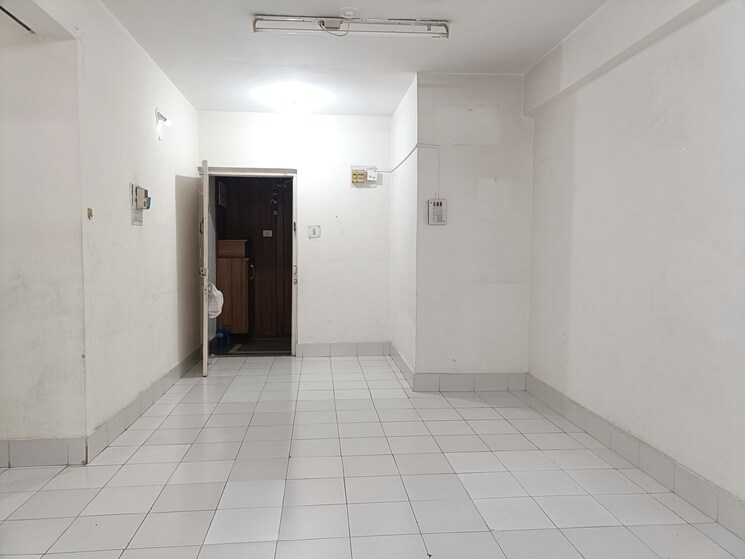 Living Room, ramesh-hermes-heritage-phase-2 1 Bedroom 650 Sq.Ft. Apartment In Shastrinagar Pune 9111791