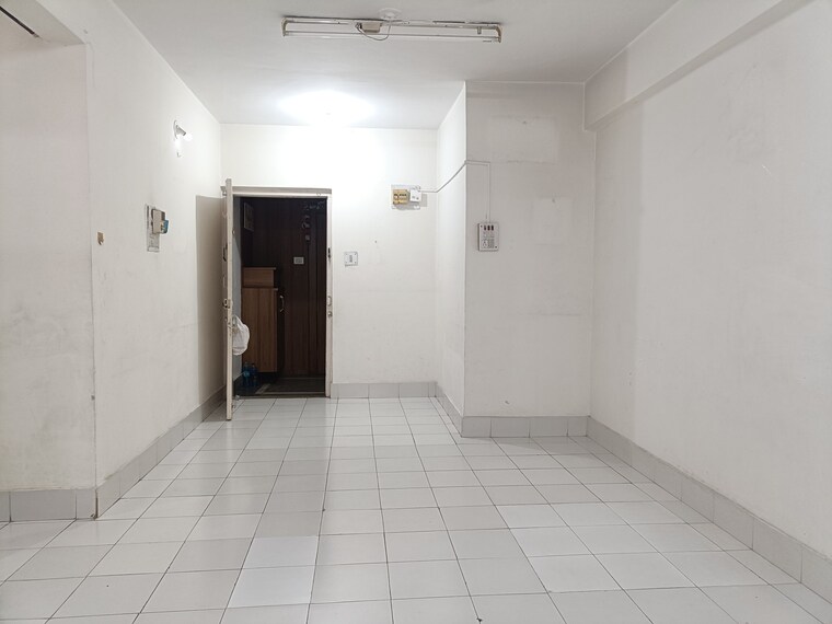 Living Room, ramesh-hermes-heritage-phase-2 1 Bedroom 650 Sq.Ft. Apartment In Shastrinagar Pune 9111791