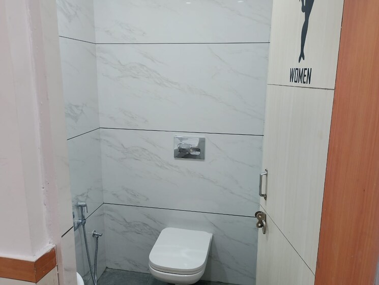Washroom, sector 64 Commercial Warehouse 3000 Sq.Ft. In Sector 64 Noida 9111792