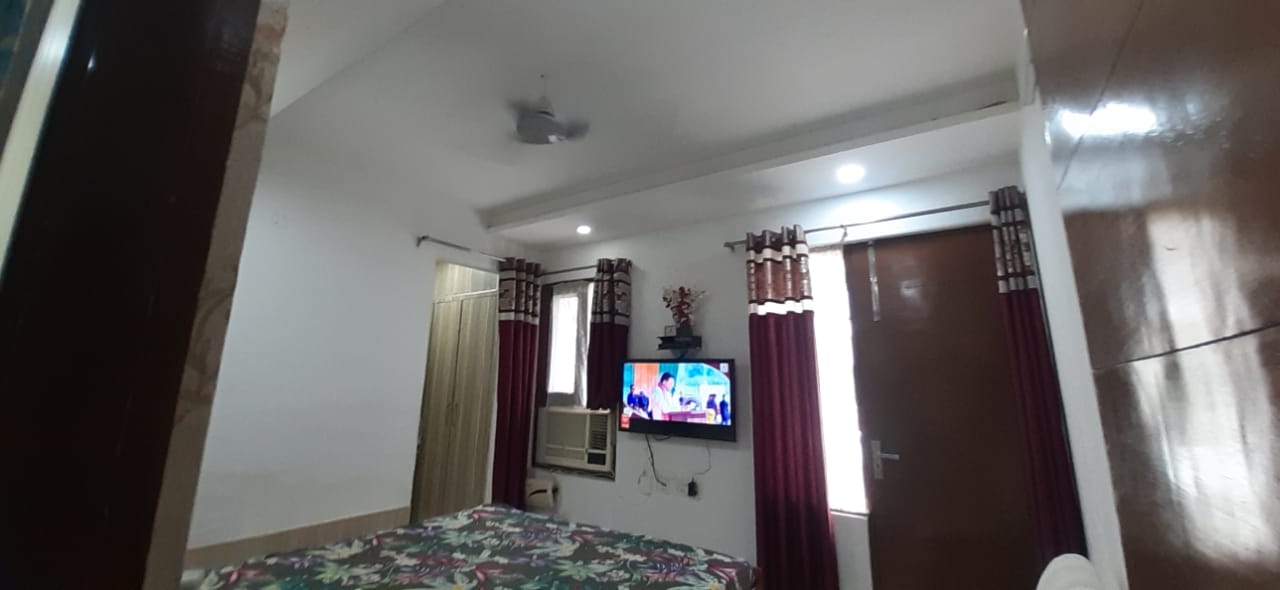 2 BHK + Pooja Room Builder Floor For Sale in Metro Town