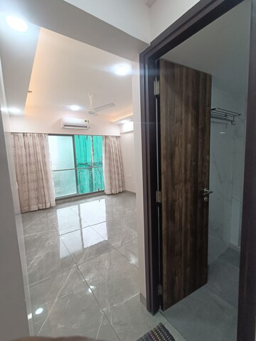 Bedroom in 3 BHK Apartment at Hubtown The Premiere, Andheri West – for Rent