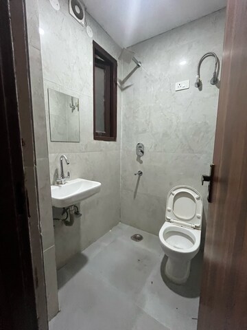 Bathroom in 1 BHK Builder Floor at Saket – for Rent