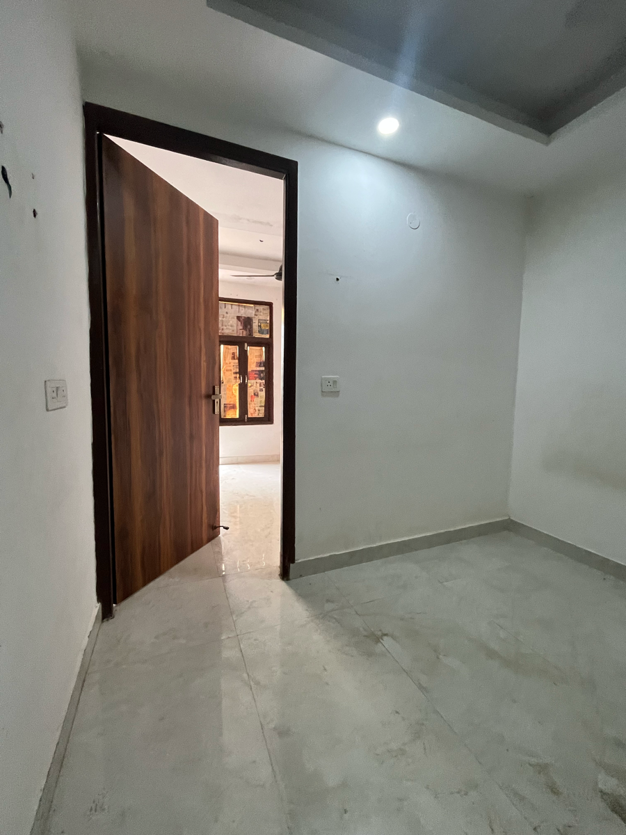 1 BHK Builder Floor For Rent in Saket